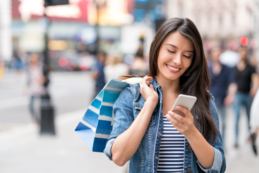 Lady shopping and using Bennington State Bank Mobile Banking App
